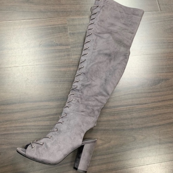 Brand New Sexy Grey Boutique Lace Up Heeled Boots - Picture 2 of 6